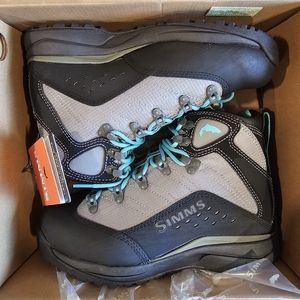 Simms Women's Vaportread Wading/Hiking Boot/Vibram/Smoke/Size 10